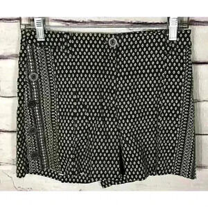 Cartonnier Womens Size 0 Black/White Shorts